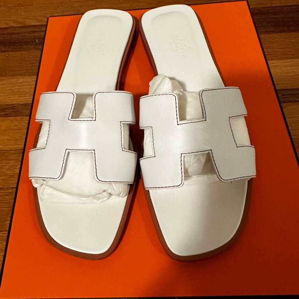 Hermès Oran Sandals in white size 38